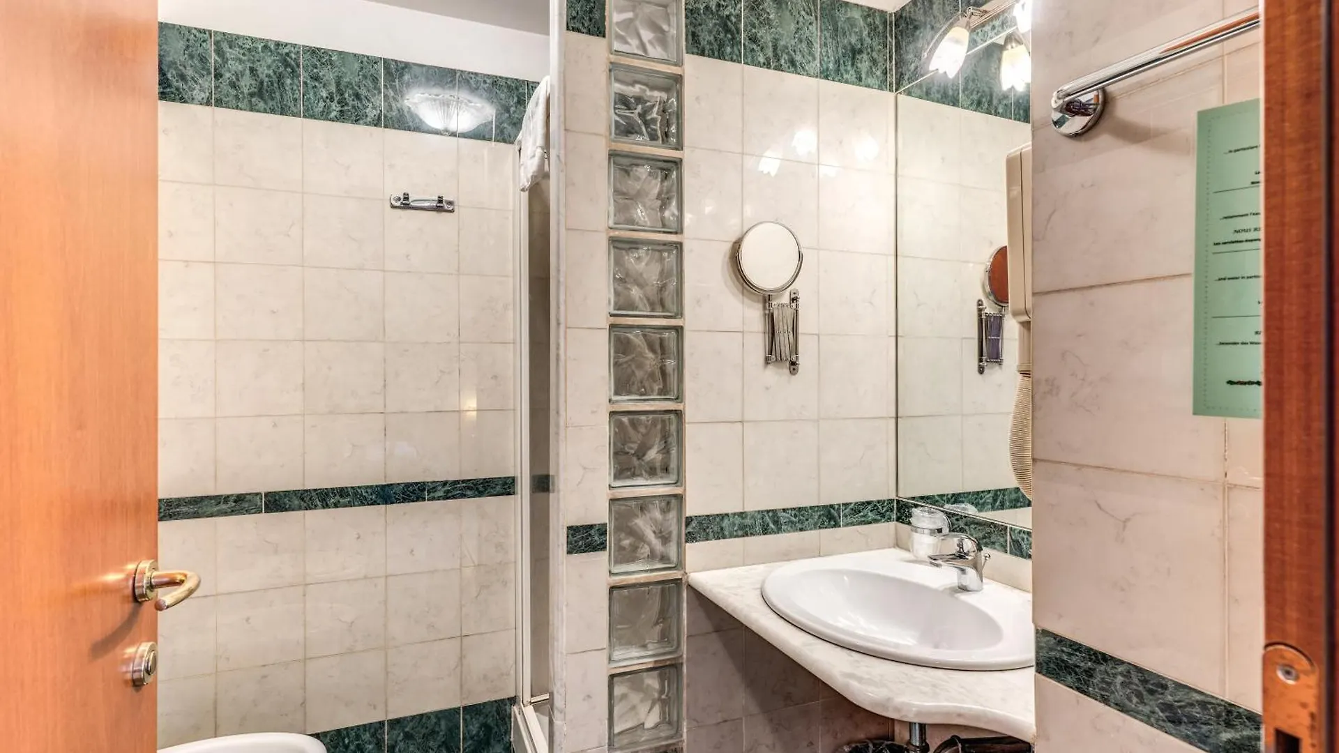 Hotel Orlanda Rome 2*,  Italy