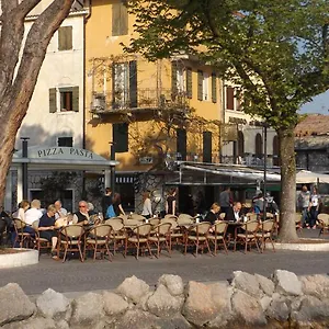  Apartment Casa Glicine Italien
