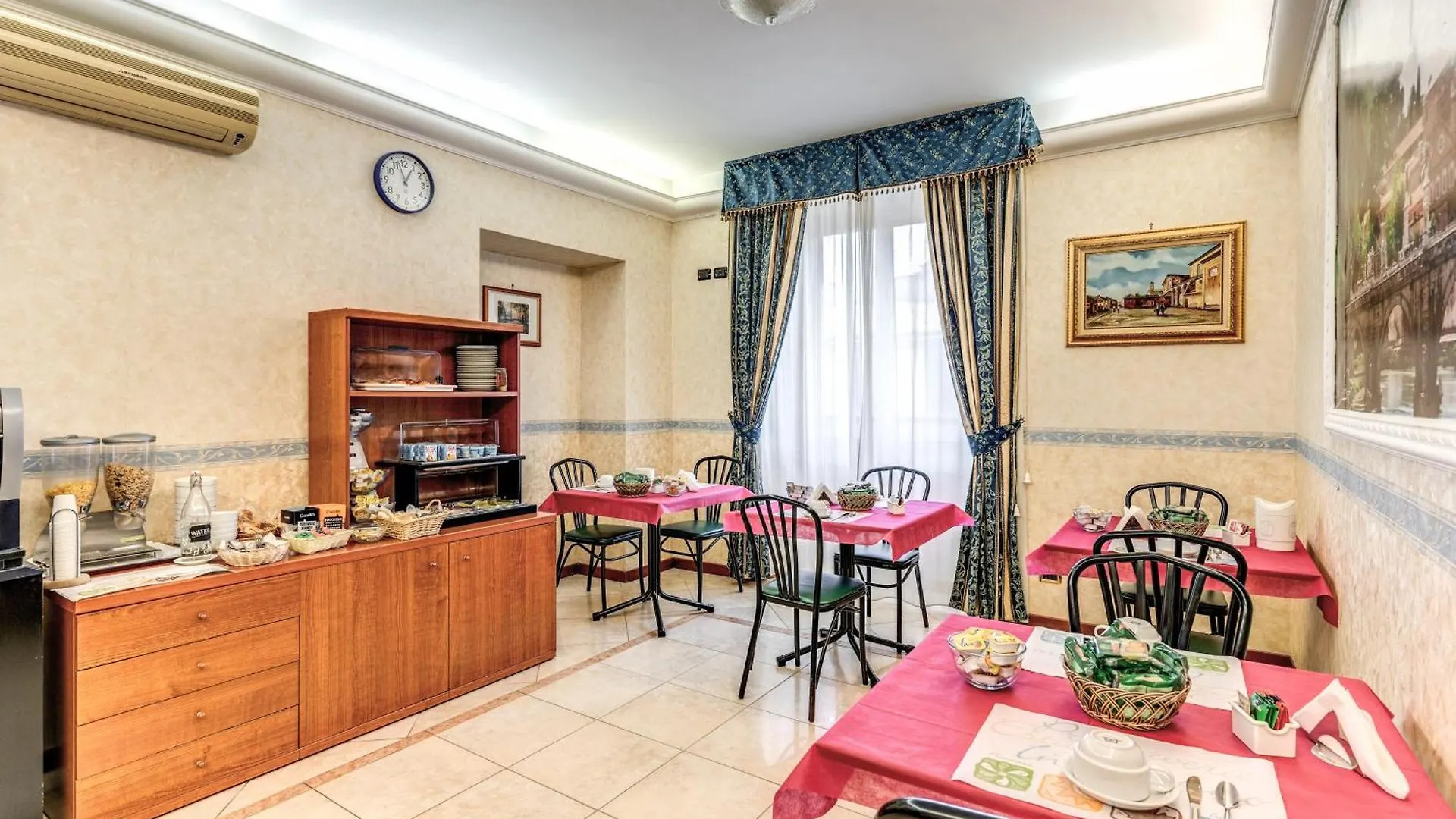 Hotel Orlanda Rome 2*,  Italy